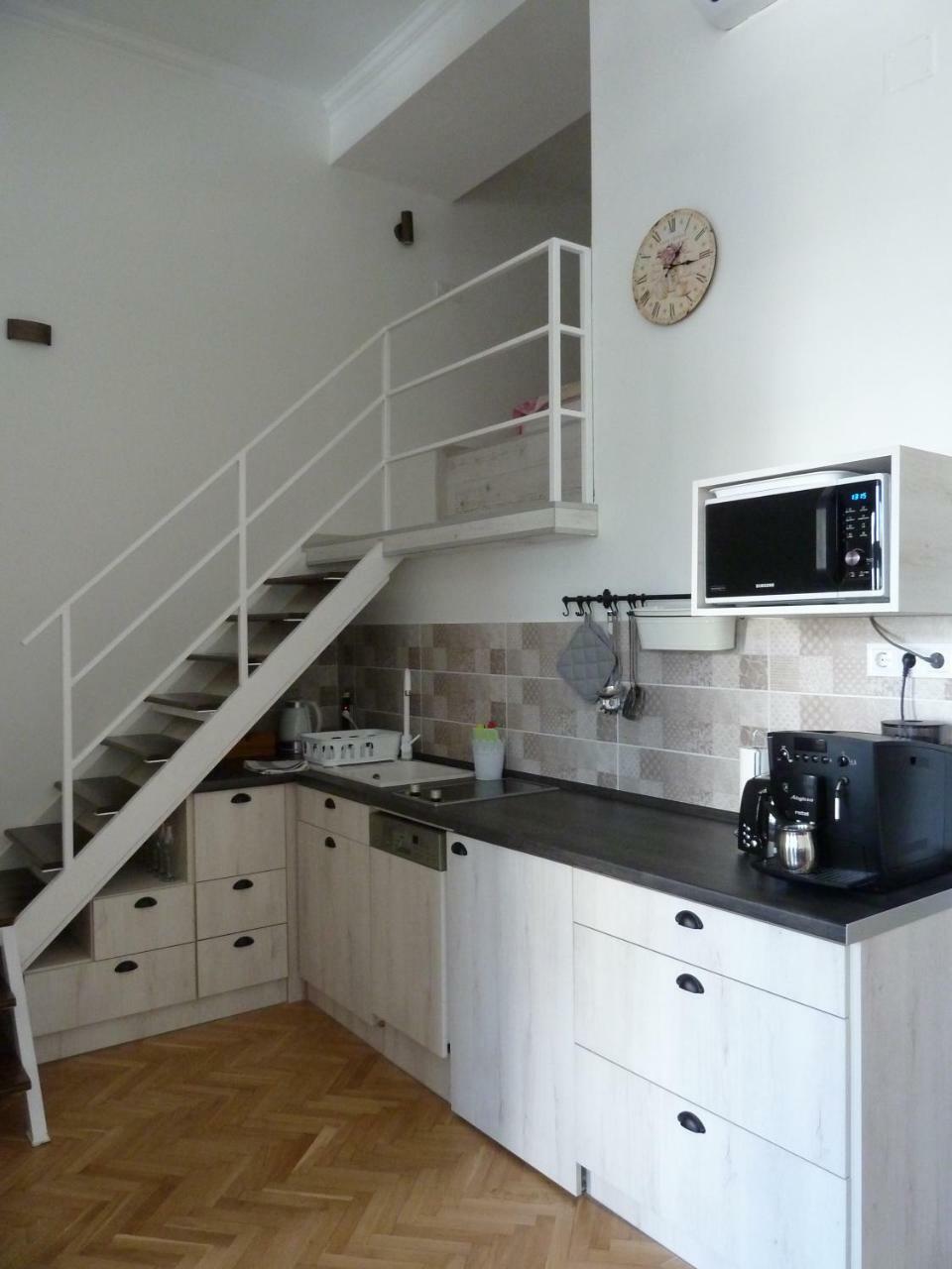Kossuth Apartmanok Debrecen Exteriör bild