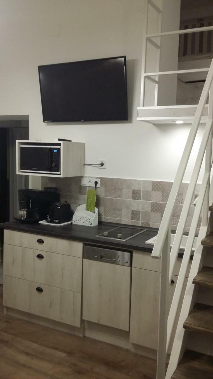Kossuth Apartmanok Debrecen Exteriör bild