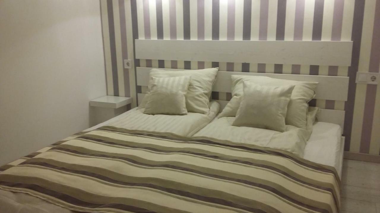 Kossuth Apartmanok Debrecen Exteriör bild